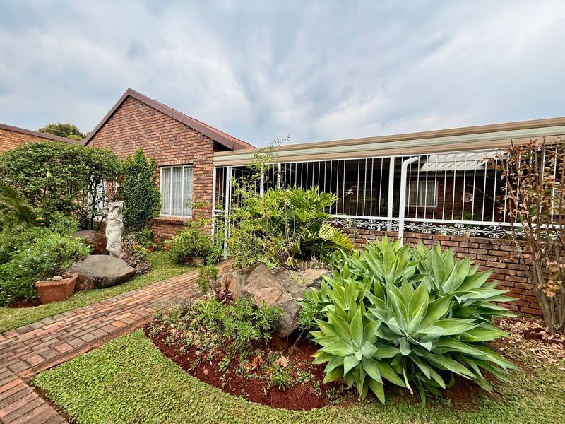 Comfortable and Peaceful Retirement Living - Photo 1