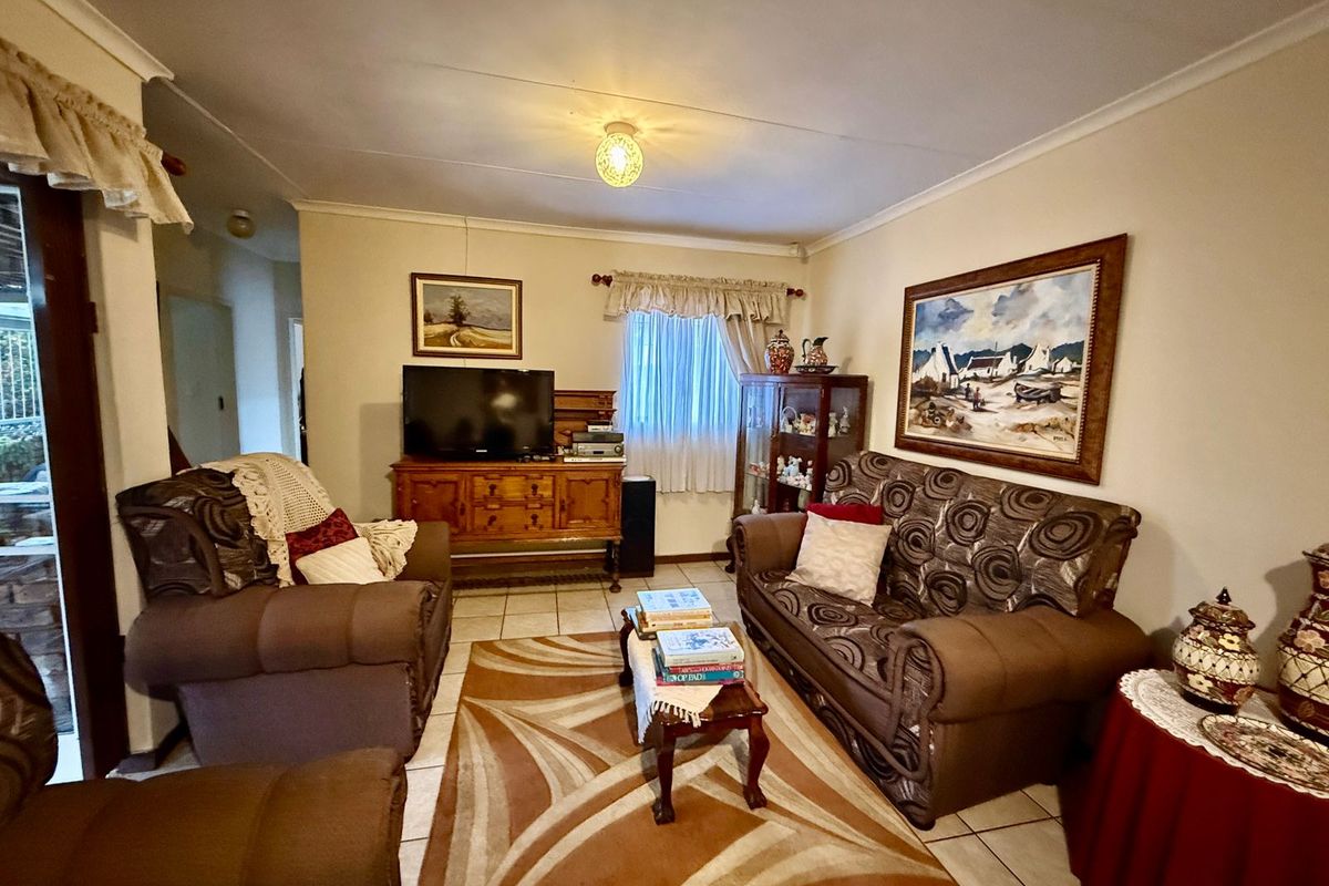 Comfortable and Peaceful Retirement Living - Photo 3