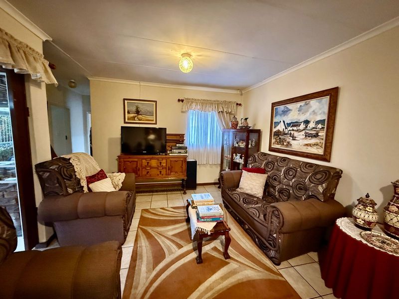 Comfortable and Peaceful Retirement Living - Photo 3