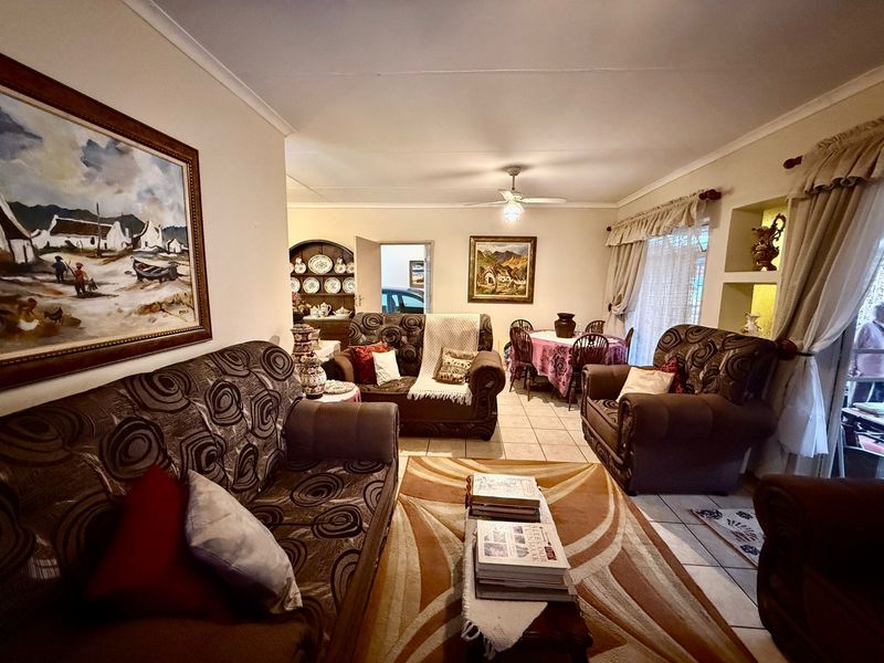Comfortable and Peaceful Retirement Living - Photo 2