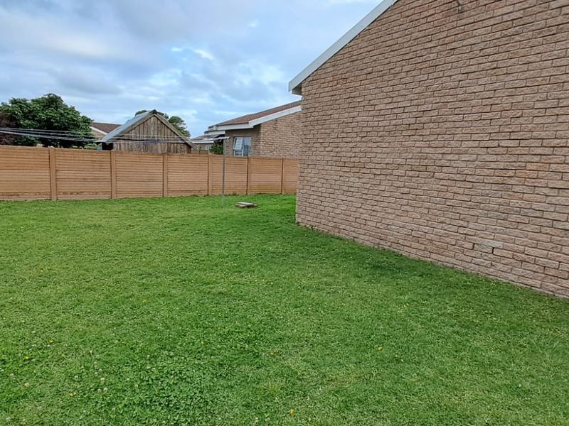 BRIDGEMEADE 3 BED 2 BATH HOUSE WITH SINGLE GARAGE FOR RENT - Photo 3