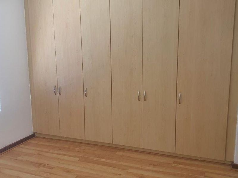 Secure 2 Bedroom Apartment  in Nieuw Muckleneuk / Brooklyn - Photo 8