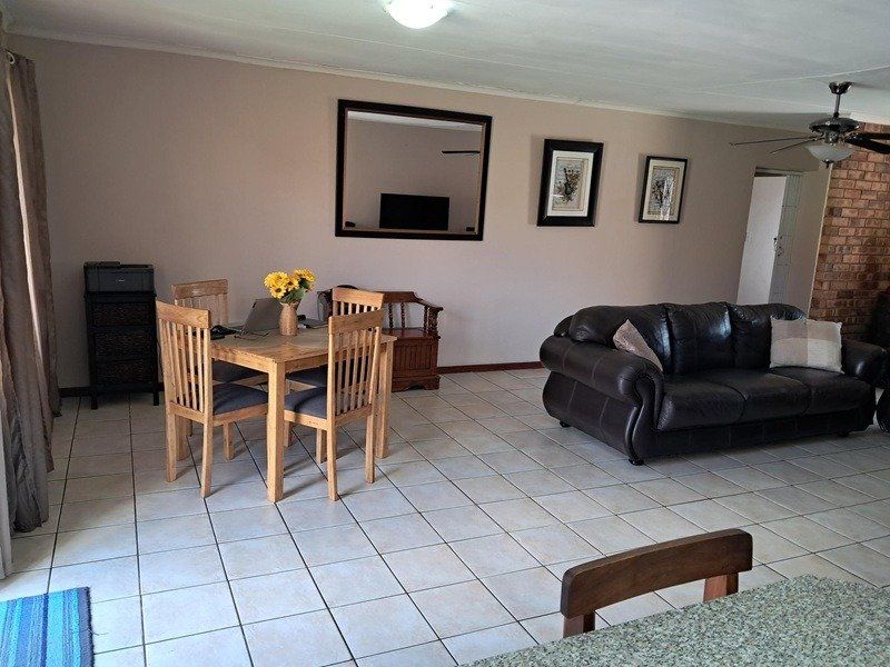 Spacious Family Living in the Heart of Montana Park. - Photo 8