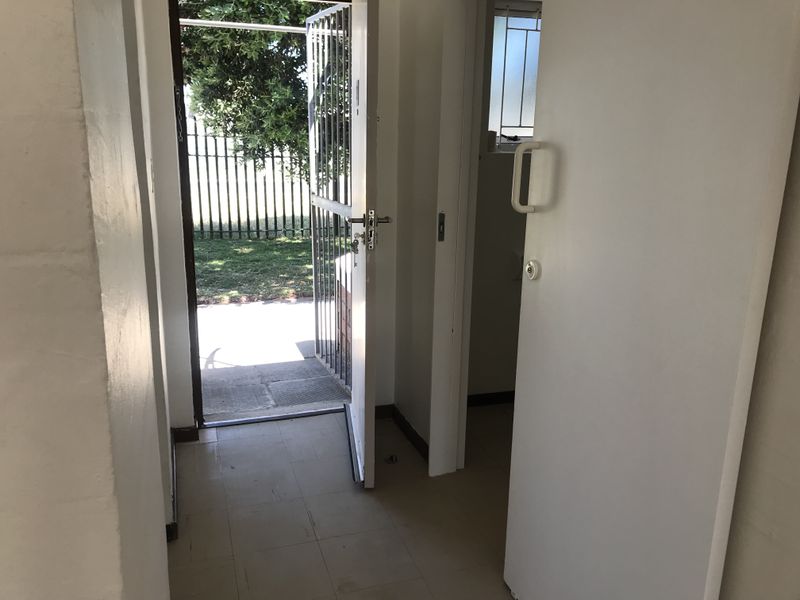 4 x Studio Apartments in Westcliff, Hermanus - Photo 6