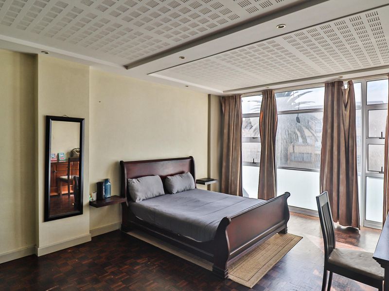HUMEWOOD FURNISHED 2 BED 1.5 BATH APARTMENT WITH SECURE PARKING FOR RENT - Photo 7