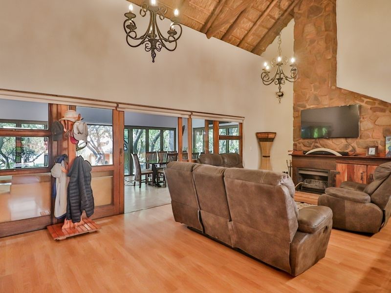 Stunning home in Lakeland - Photo 10