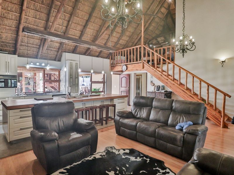 Stunning home in Lakeland - Photo 8