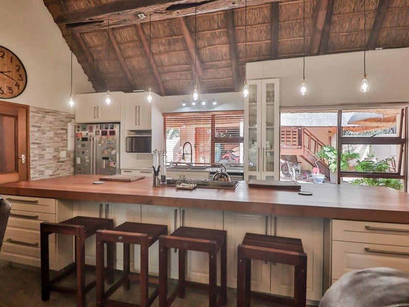 Stunning home in Lakeland - Photo 7
