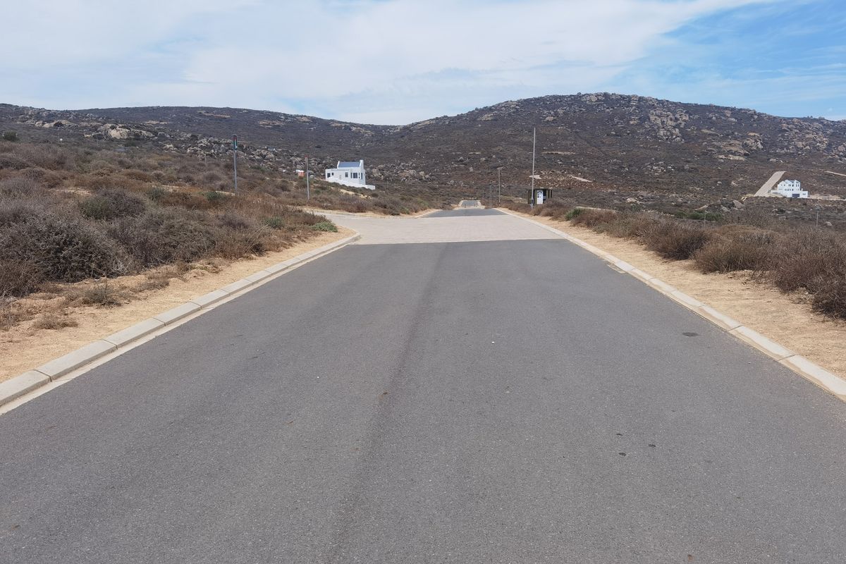 Large Plot With Magnificent Sea And Mountain Views. - Photo 4