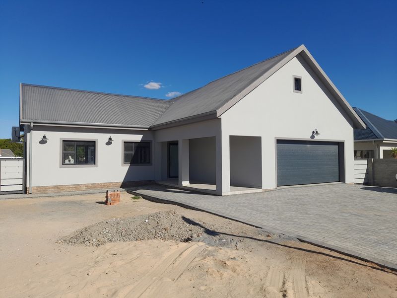 Popular Gated Complex - Photo 1