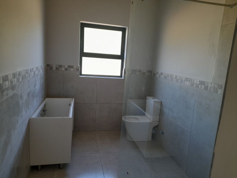 Popular Gated Complex - Photo 6
