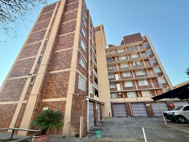 Comfortable & Secure First-Floor Living in Pretoria North - Photo 9