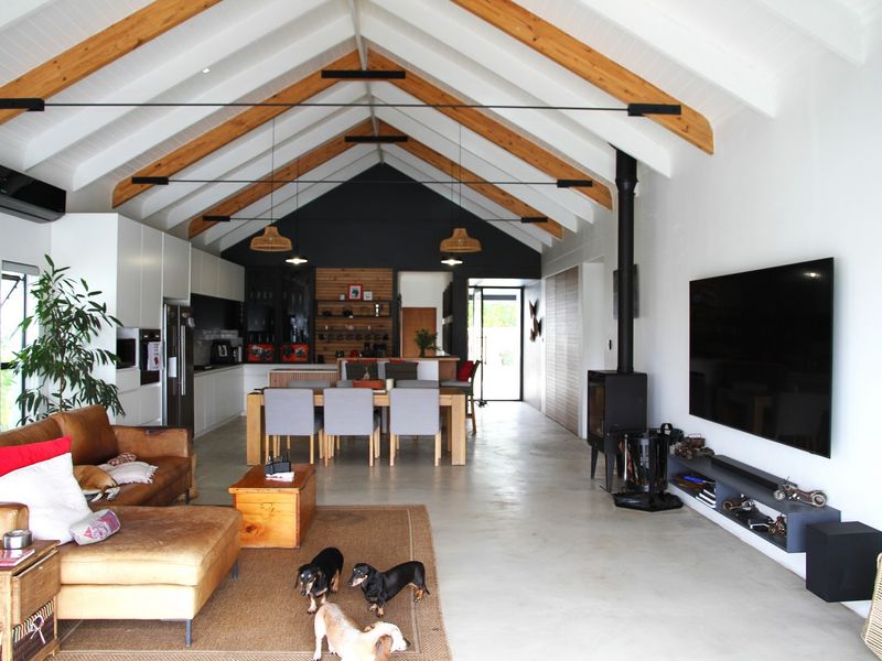 Unparalleled Luxury Canal-Side Living in Port Owen – A Must-See Gem! - Photo 7