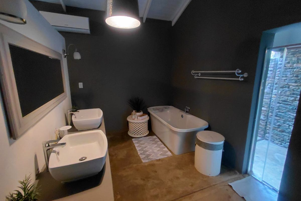 FOR SALE: - Unique Bushveld Retreat - Photo 5