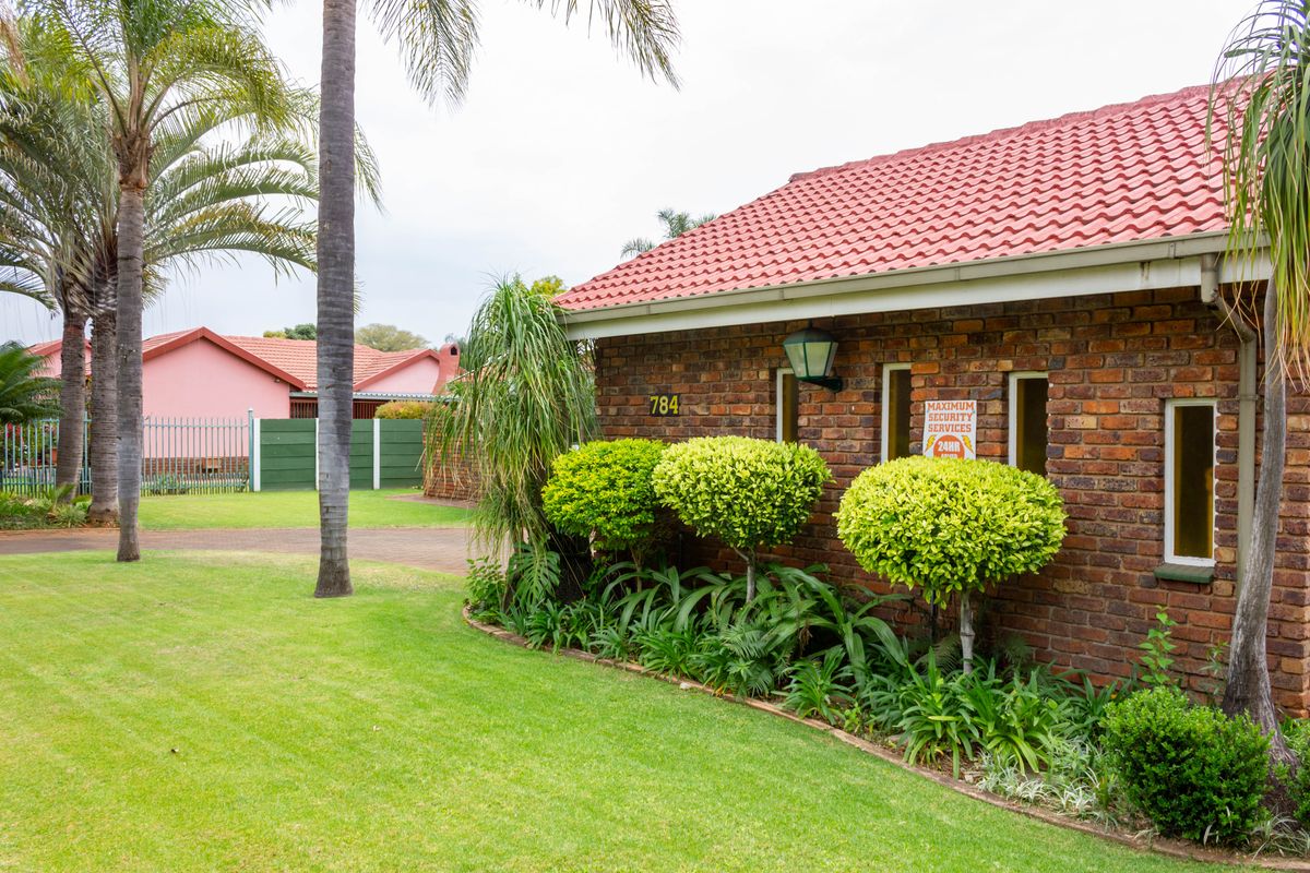 Spacious 3 bed house for sale in Dorandia, Pretoria - perfect for a growing family. - Photo 4