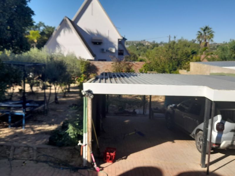 Cape Dutch Golden Oldie in Wesbank - Photo 10