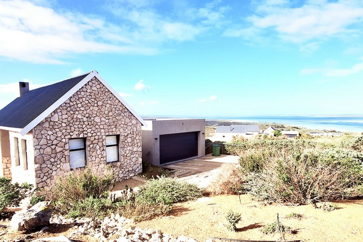 Nature and Water Enthusiasts home at Shark Bay, Langebaan - Photo 2