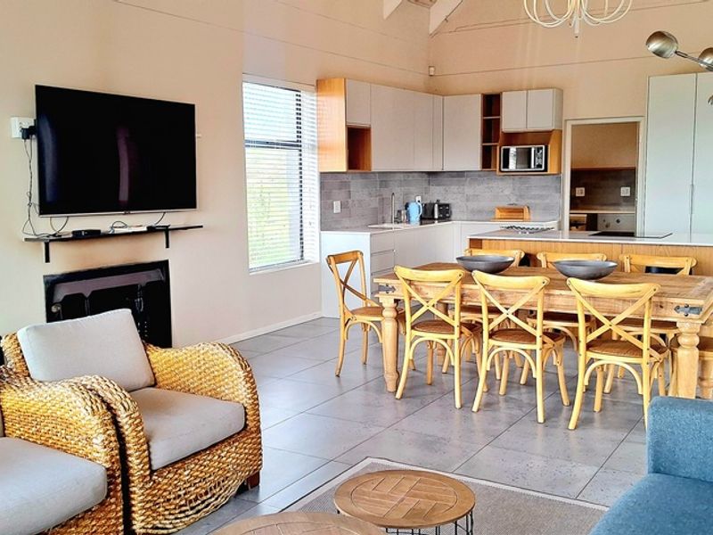 Nature and Water Enthusiasts home at Shark Bay, Langebaan - Photo 10