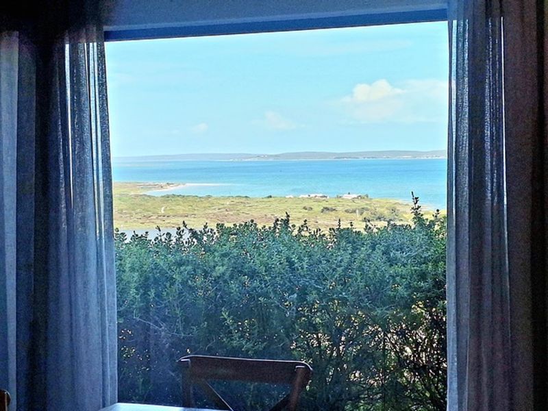 Spacious Nature Tranquil Home in Shark Bay, Langebaan - Photo 10