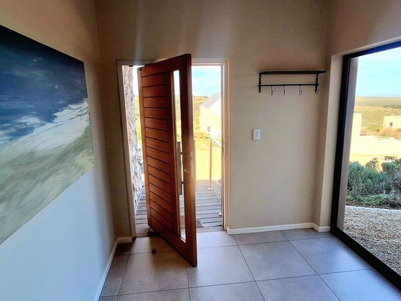 Spacious Nature Tranquil Home in Shark Bay, Langebaan - Photo 5