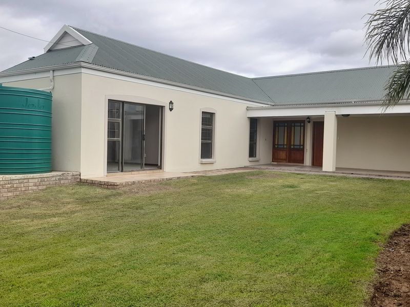 Dual Purpose Dream Home! - Photo 10