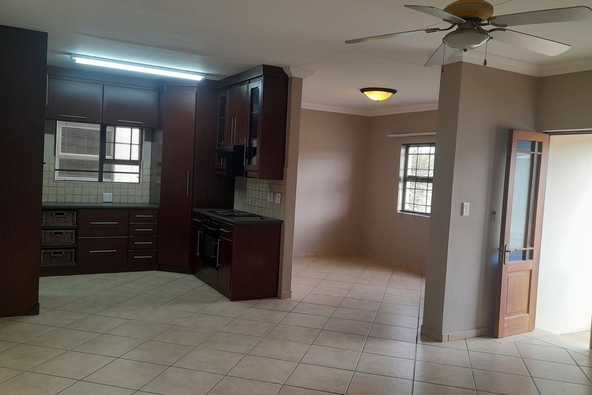 Dual Purpose Dream Home! - Photo 2