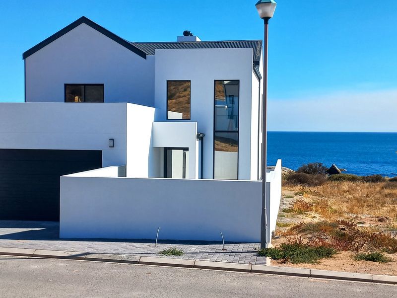 Seafront Home for Sale – St Helena Bay - Photo 4