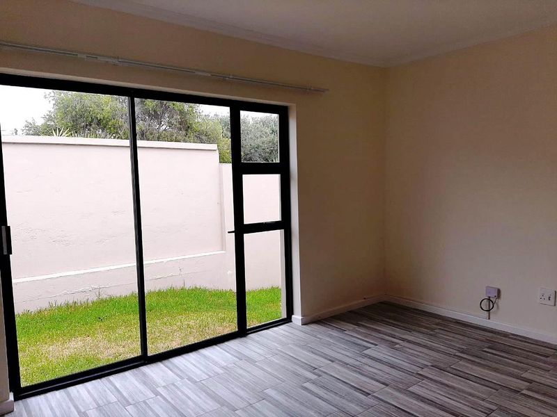 MOUNT PLEASANT 1 BED 1 BATH TOWNHOUSE FOR RENT - Photo 3