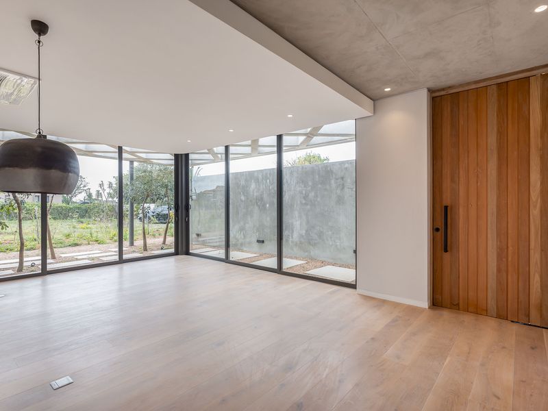 Luxury living in Hawaan Forest Estate - Photo 5