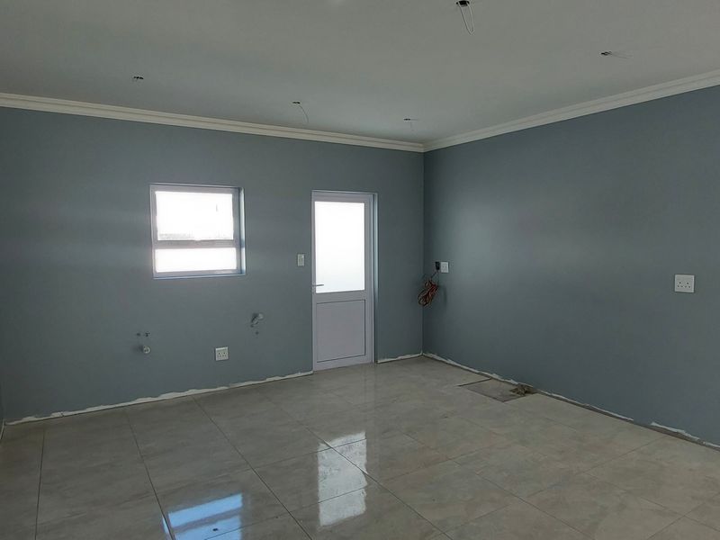 Immaculate Brand-New Home for Sale in Golden Mile, St Helena Bay. - Photo 5