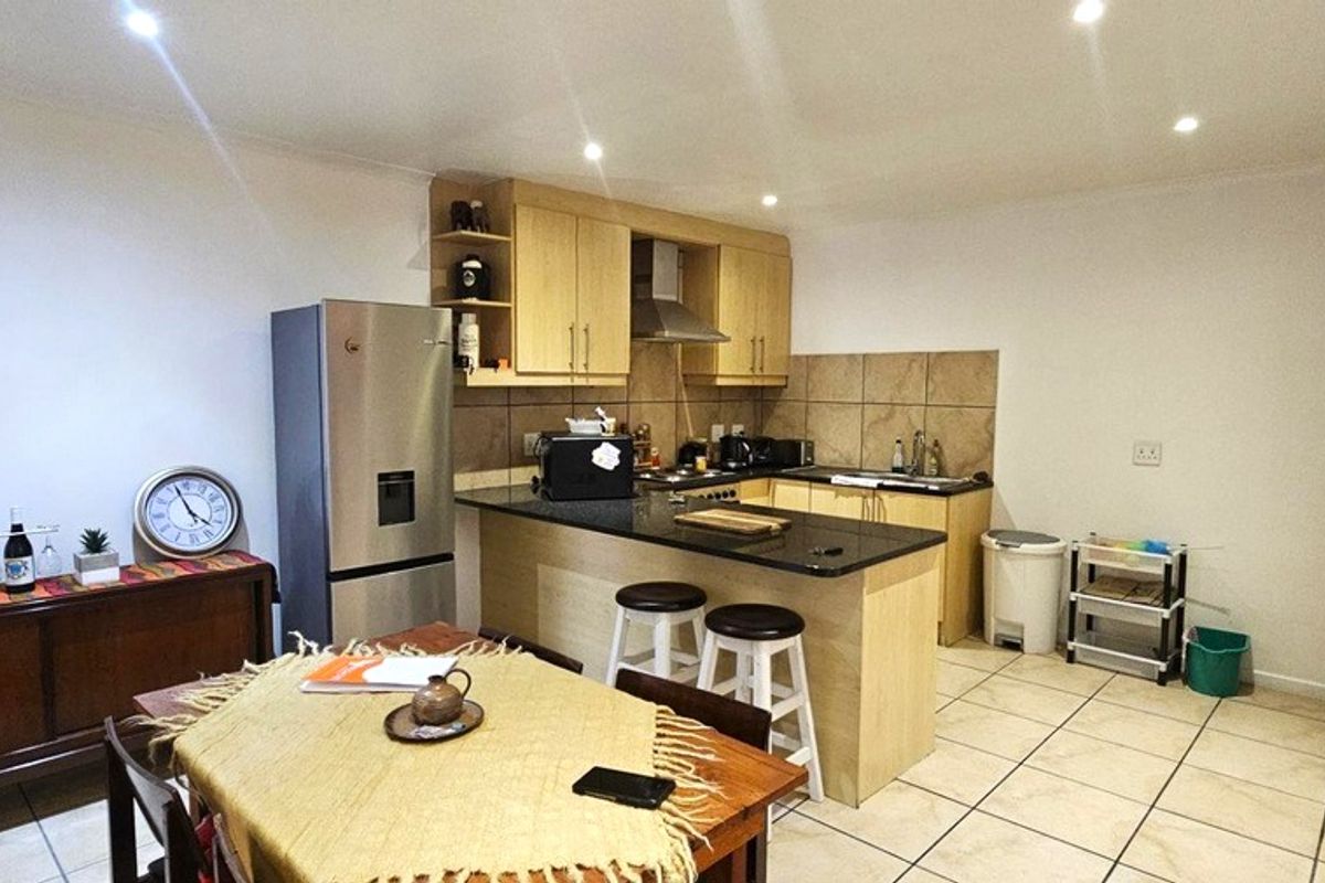 INVESTMENT DUPLEX IN LANGEBAAN - Photo 4