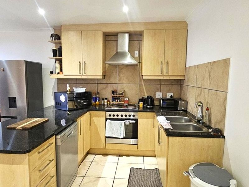 INVESTMENT DUPLEX IN LANGEBAAN - Photo 5