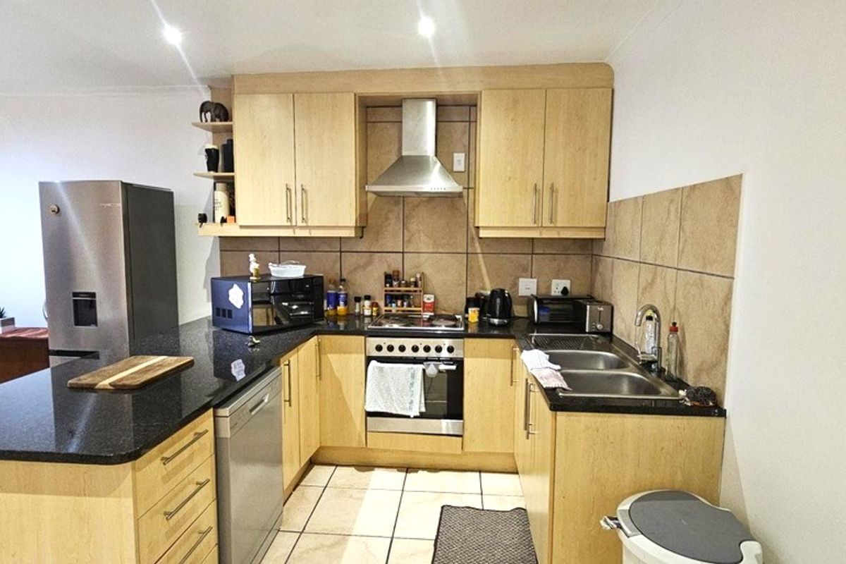 INVESTMENT DUPLEX IN LANGEBAAN - Photo 5