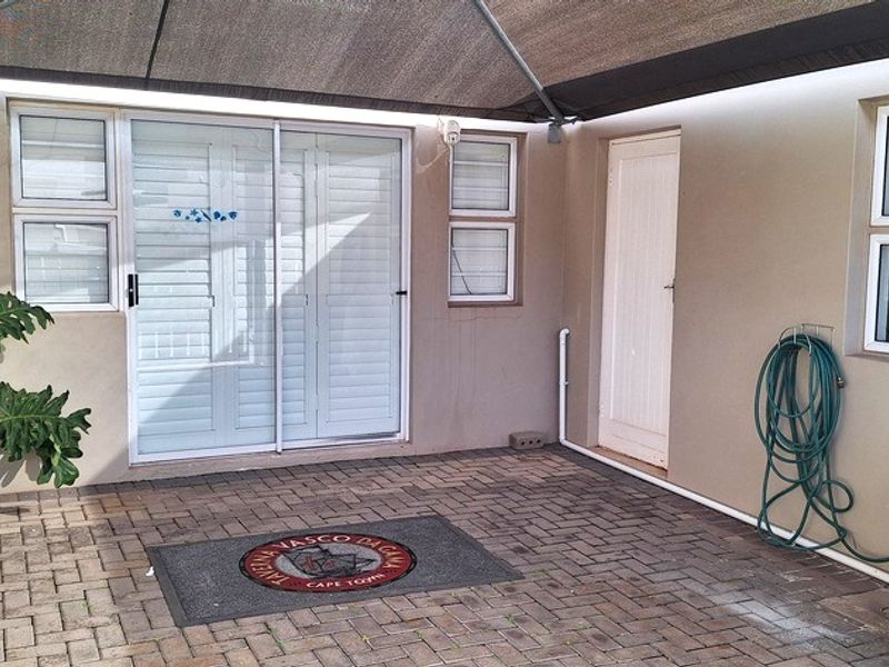 INVESTMENT DUPLEX IN LANGEBAAN - Photo 2