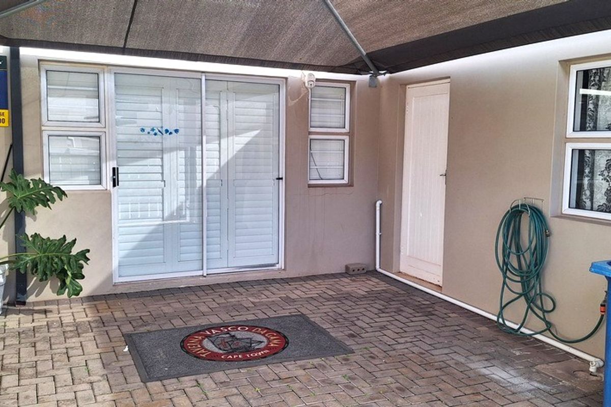 INVESTMENT DUPLEX IN LANGEBAAN - Photo 2
