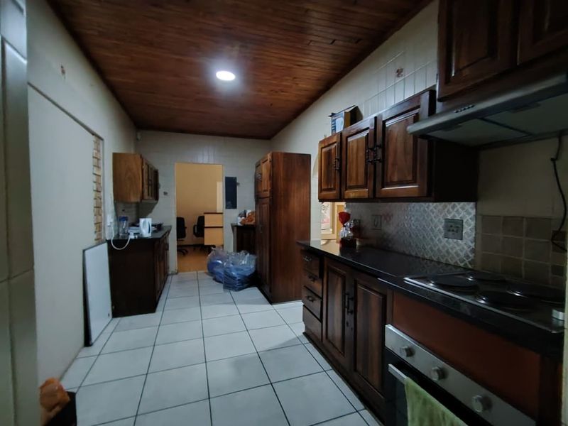 High-Yield Investment Opportunity in Karenpark - Photo 4