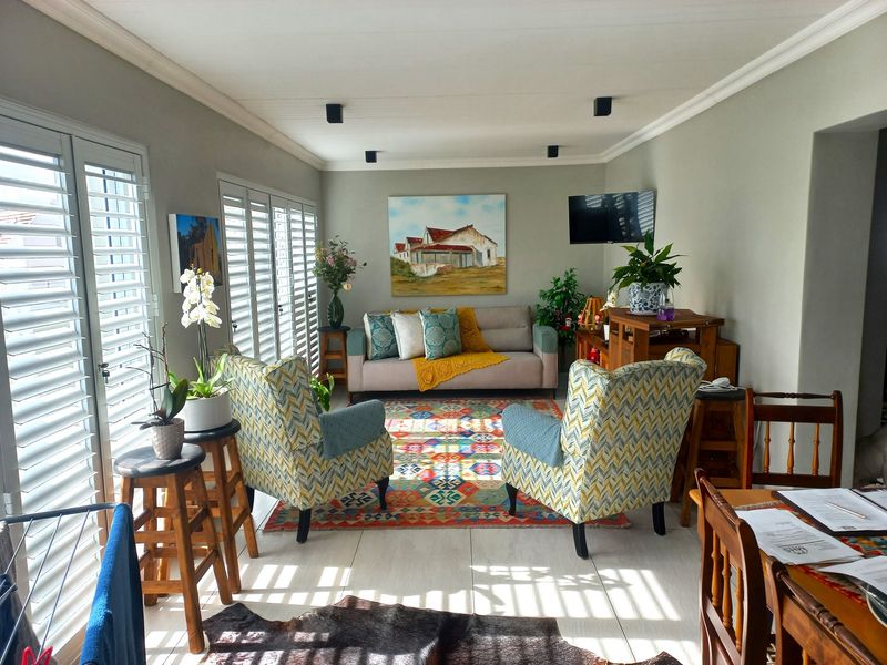 Exceptional House for Sale on Admiral Island - Photo 3