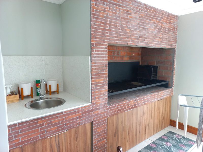 Exceptional House for Sale on Admiral Island - Photo 5