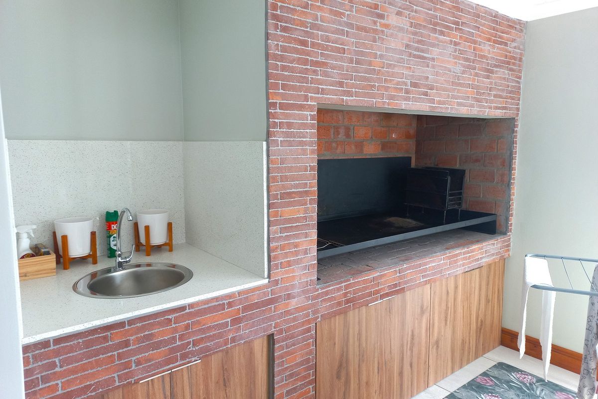 Exceptional House for Sale on Admiral Island - Photo 5