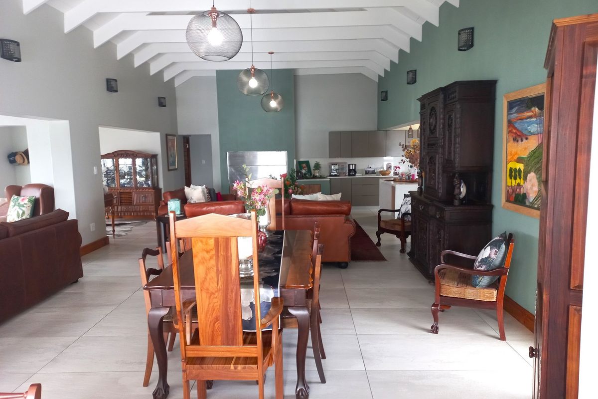 Exceptional House for Sale on Admiral Island - Photo 4