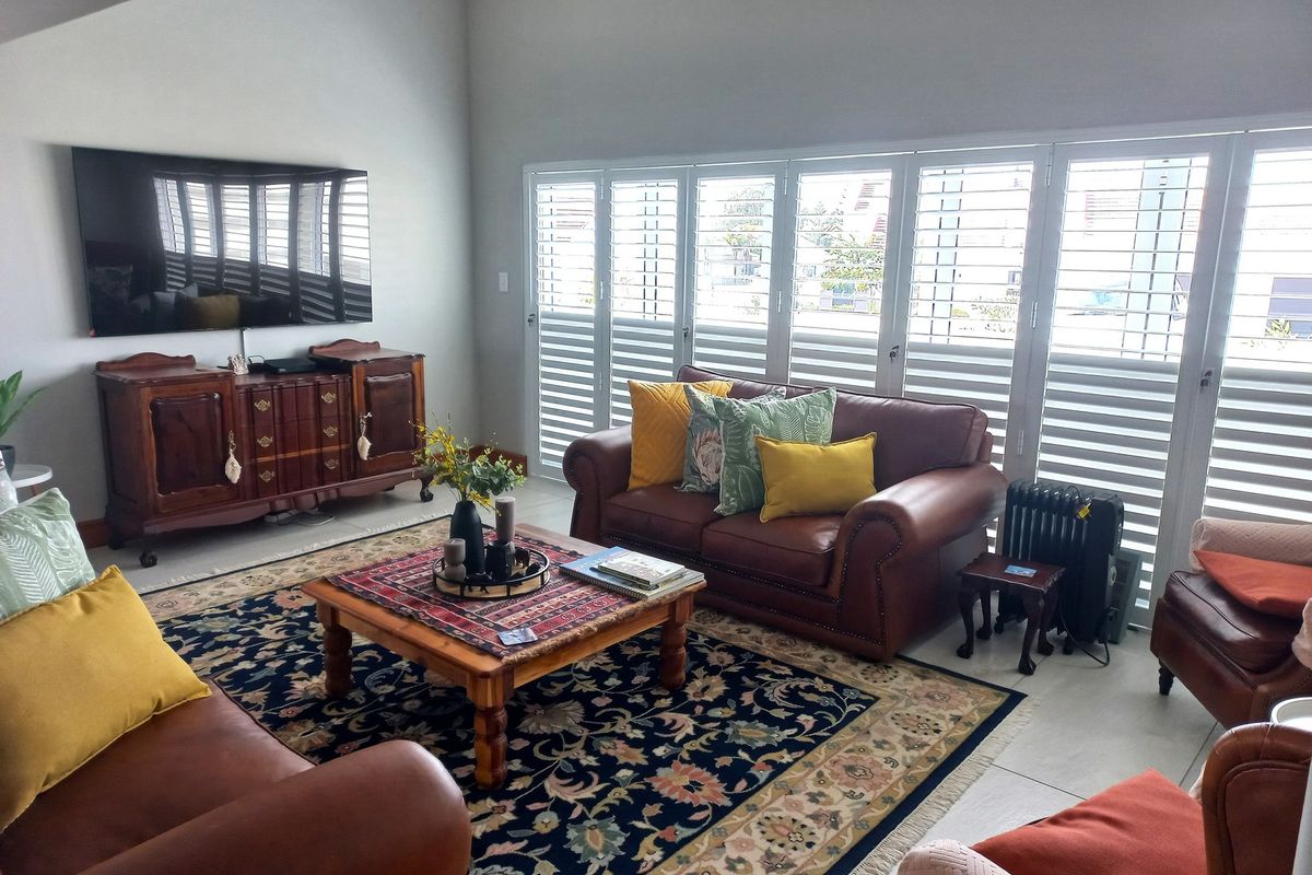 Exceptional House for Sale on Admiral Island - Photo 2