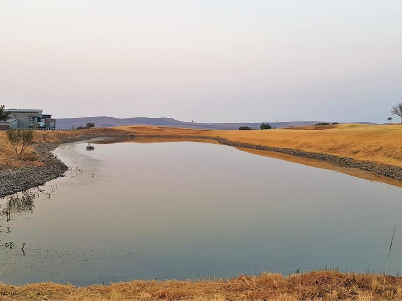 Prime fairway location overlooking the dam. - Photo 3