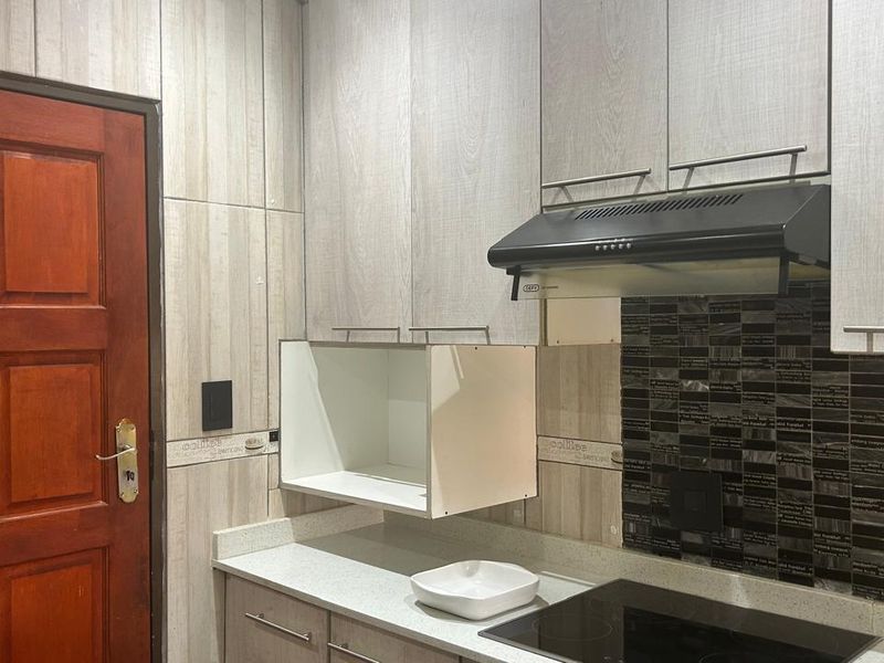 Modern and Move-In Ready Family Home - Photo 5