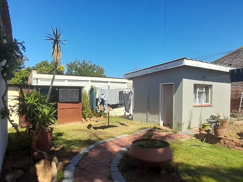 Four Bedroom Home for Sale In Wesbank, Oudtshoorn - Photo 8