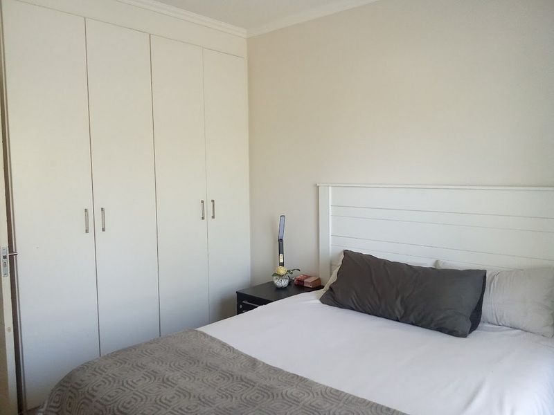 Lovely Two Bedroom Apartment For Sale in Jackals Creek Golf Estate - Photo 8