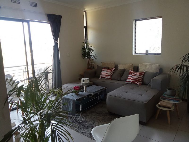 Lovely Two Bedroom Apartment For Sale in Jackals Creek Golf Estate - Photo 3