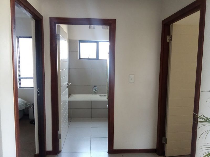 Lovely Two Bedroom Apartment For Sale in Jackals Creek Golf Estate - Photo 4