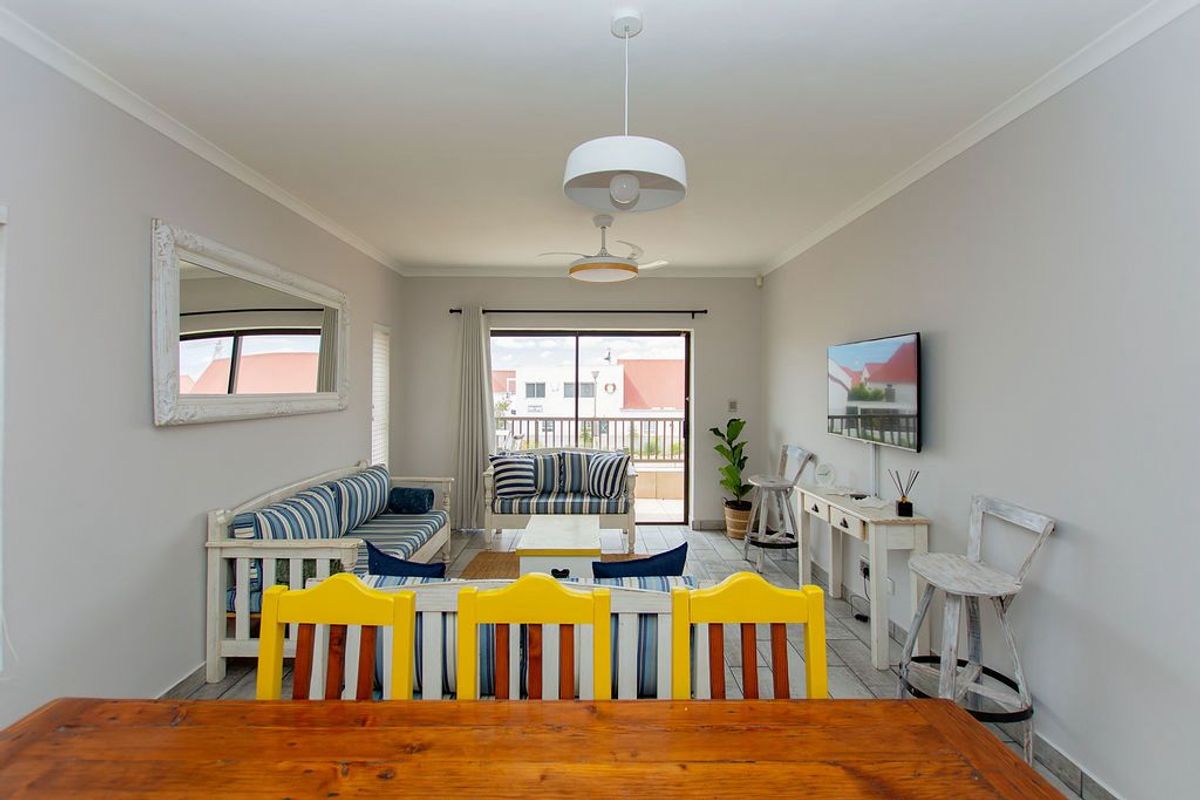 Modern Coastal Comfort at Helios Place - Photo 4