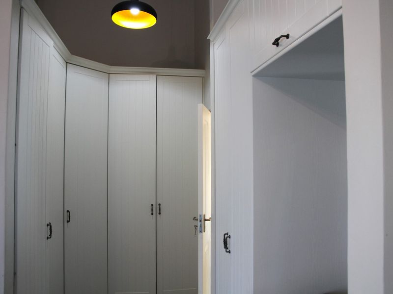 5-Bedroom Home with Shared Private Jetty in Port Owen - Photo 8