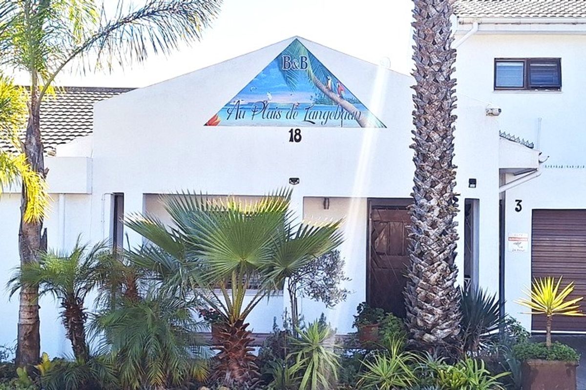 8 BEDROOM GUESTHOUSE FOR SALE IN LANGEBAAN - Photo 2